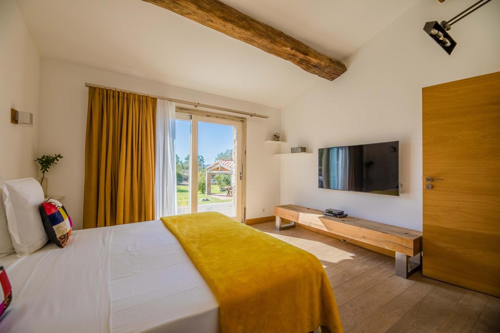 Comfort Suite,1526822440:JPEG